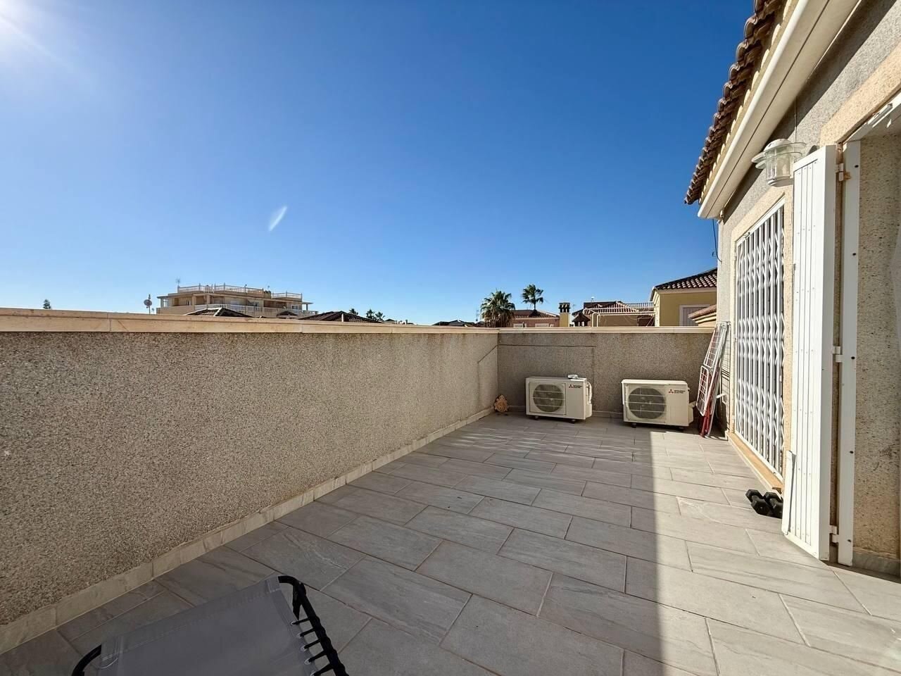 4-Bedroom Villa in Punta Prima, Orihuela Costa - Image 9