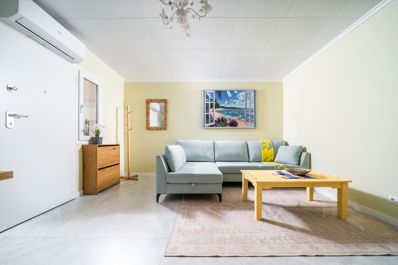 2-Bedroom Apartment in La Veleta, Torrevieja - Image 15