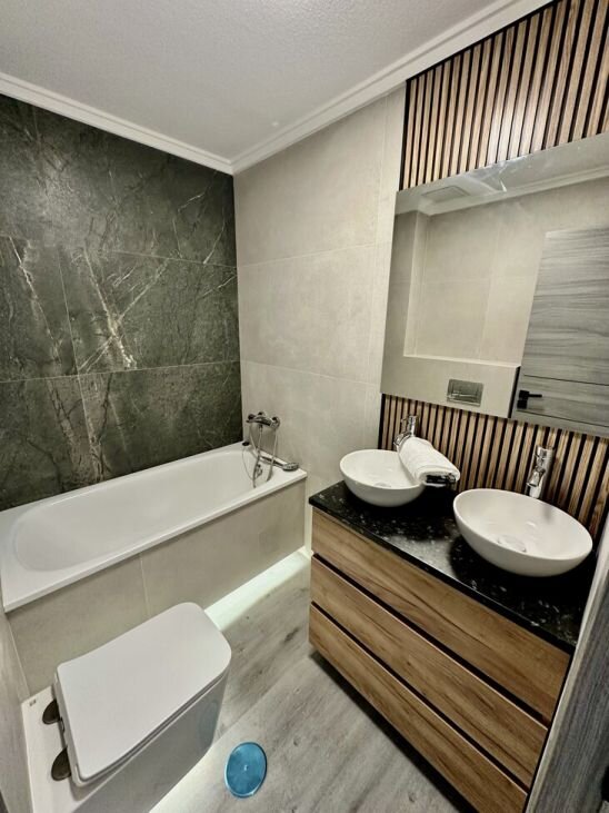 3-Bedroom Apartment in Torrevieja - Image 12