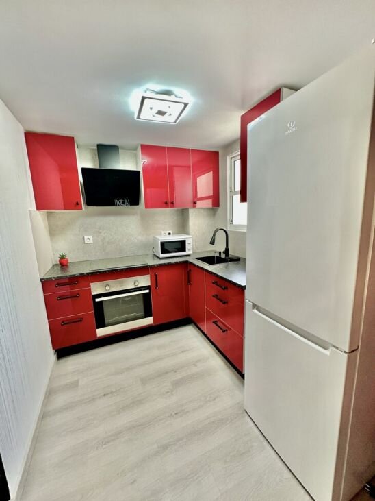 3-Bedroom Apartment in Torrevieja - Image 4
