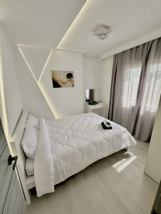 3-Bedroom Apartment in Torrevieja - Image 7