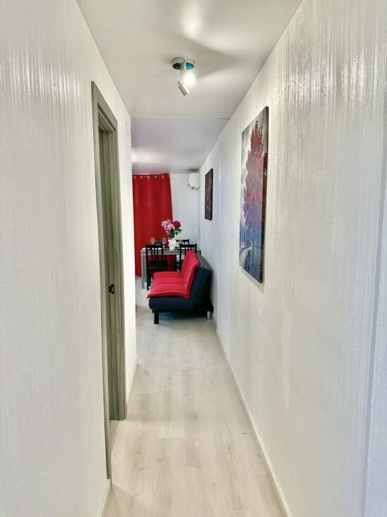 3-Bedroom Apartment in Torrevieja - Image 9