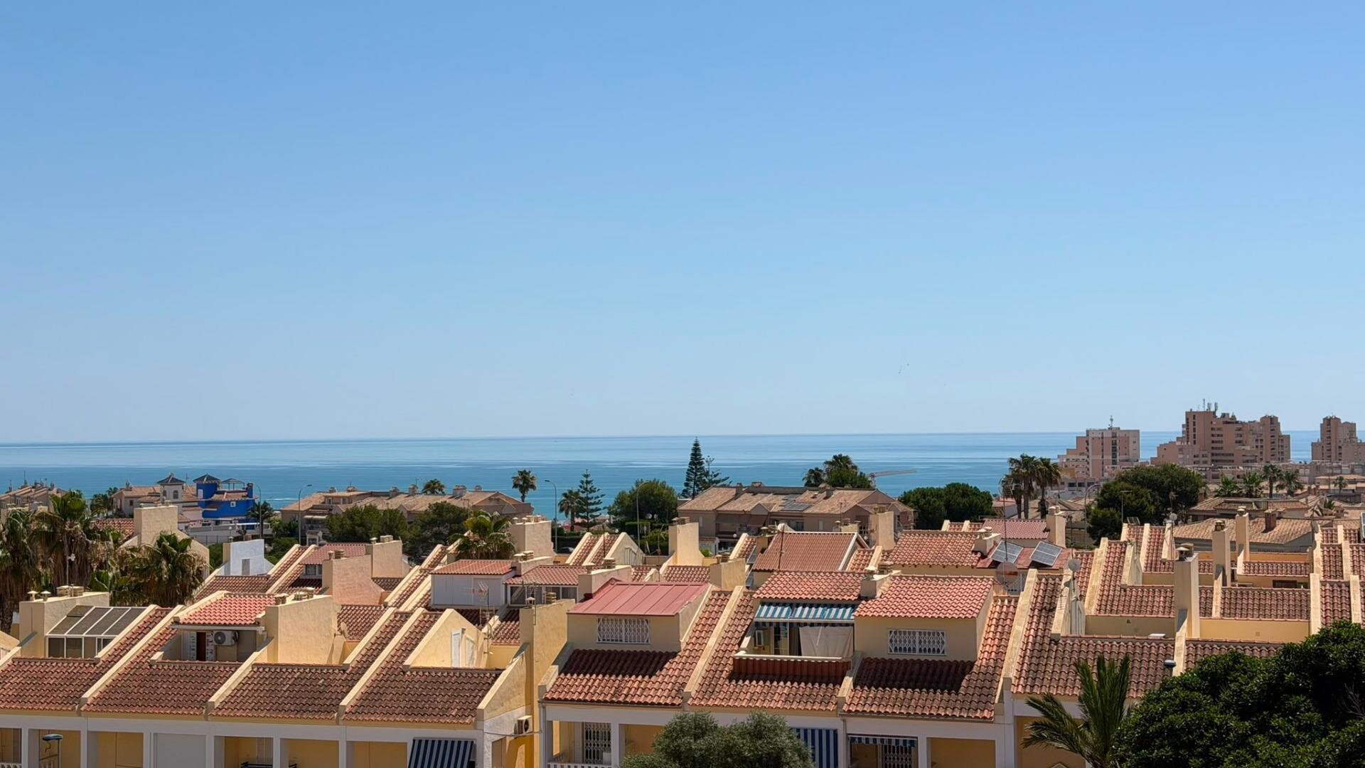 1-Bedroom Apartment in Torreblanca, Torrevieja - Image 1