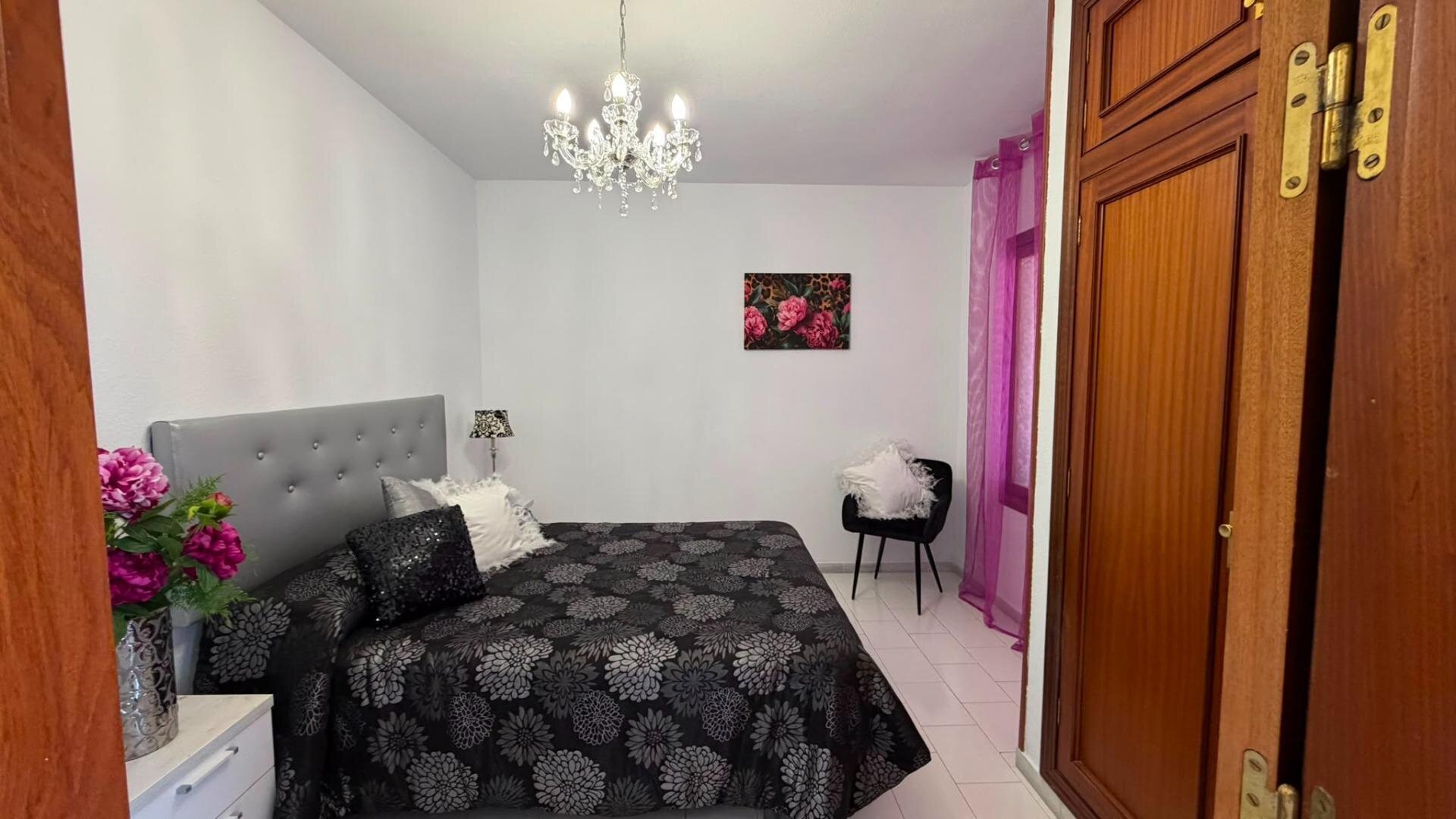 1-Bedroom Apartment in Torreblanca, Torrevieja - Image 18