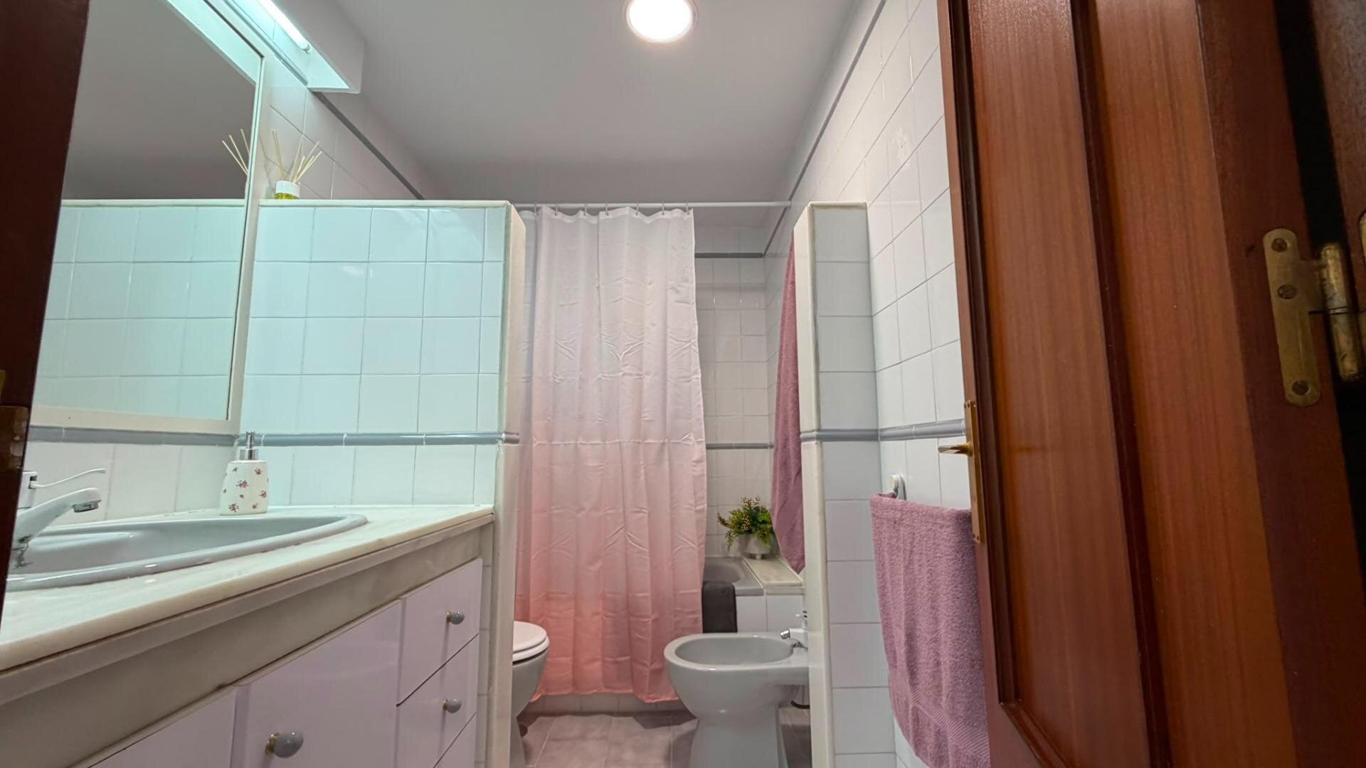 1-Bedroom Apartment in Torreblanca, Torrevieja - Image 27