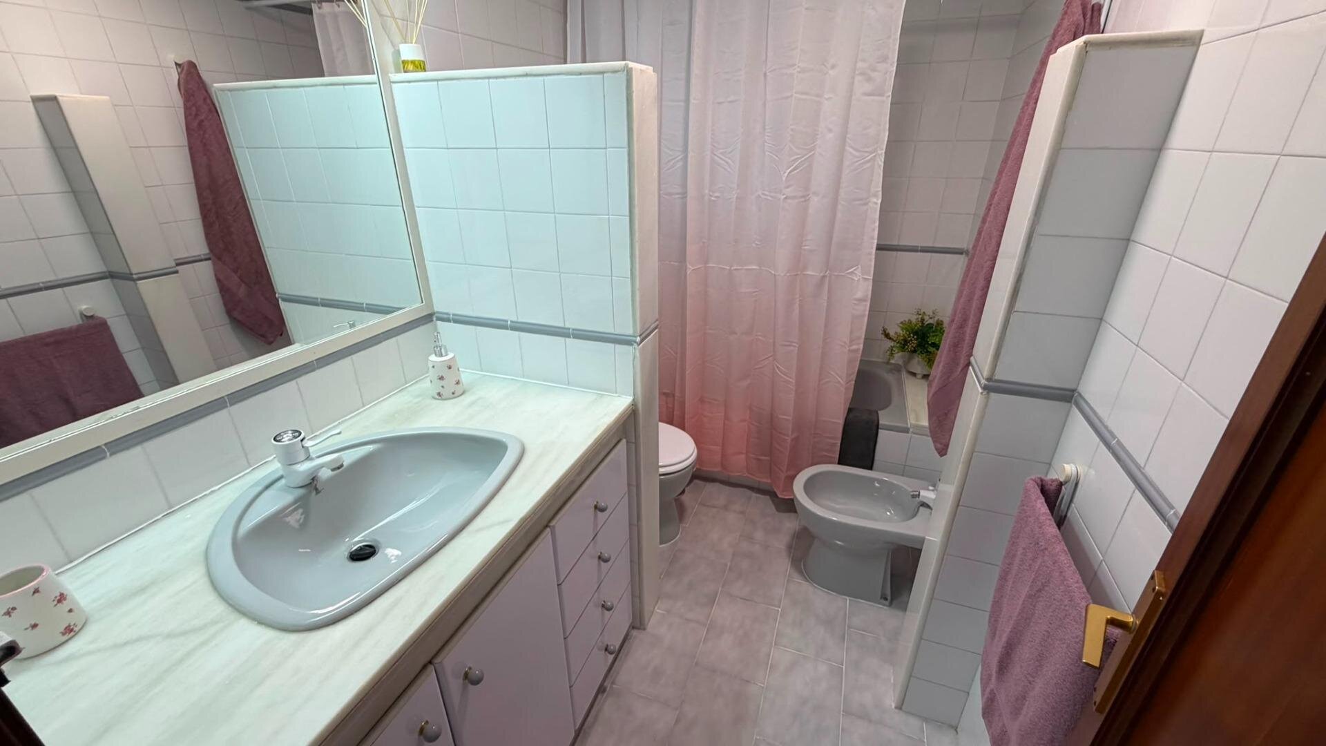 1-Bedroom Apartment in Torreblanca, Torrevieja - Image 28