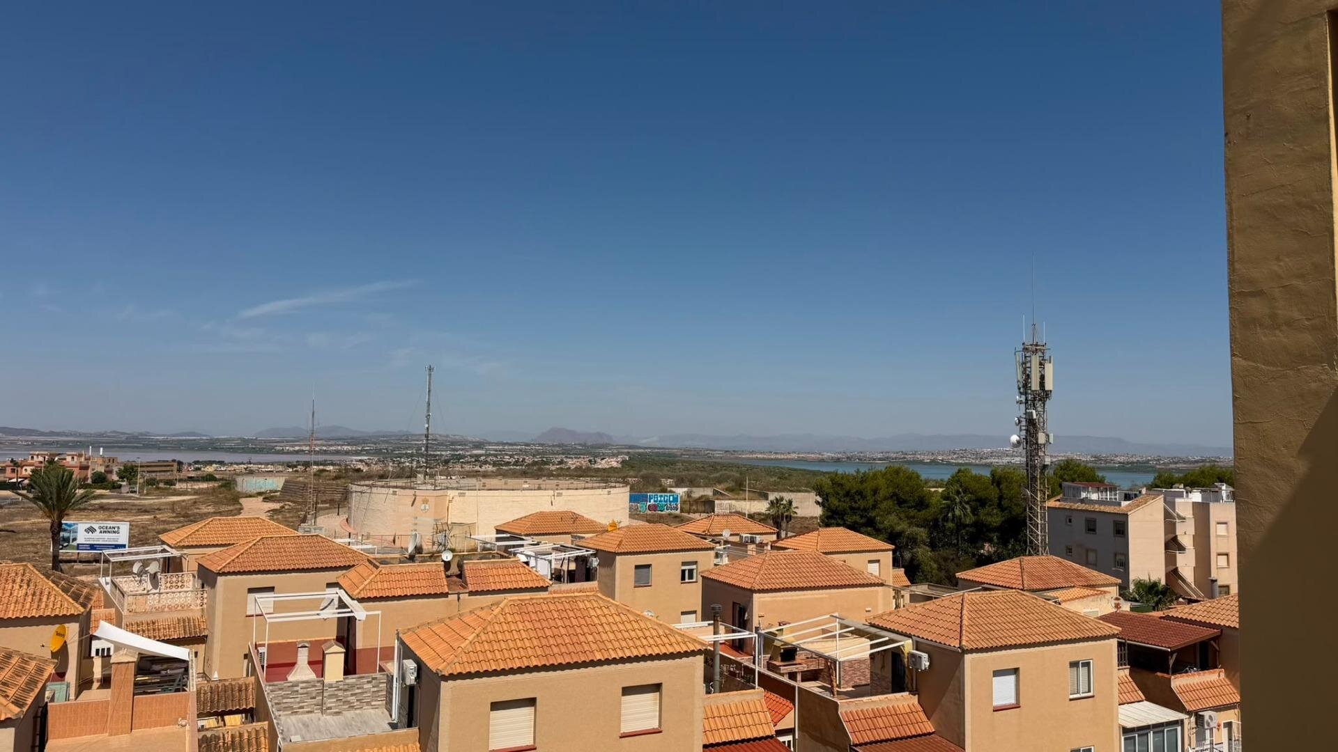1-Bedroom Apartment in Torreblanca, Torrevieja - Image 38
