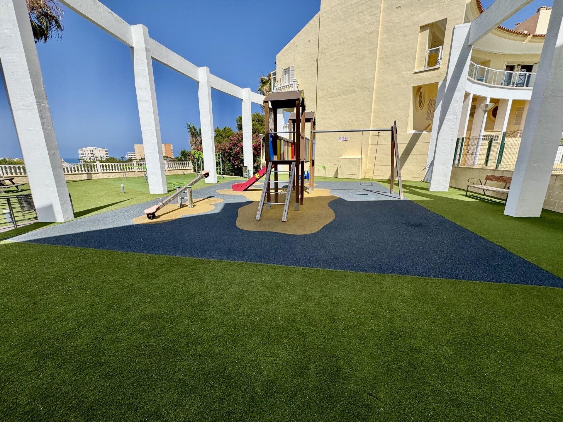1-Bedroom Apartment in Torreblanca, Torrevieja - Image 45