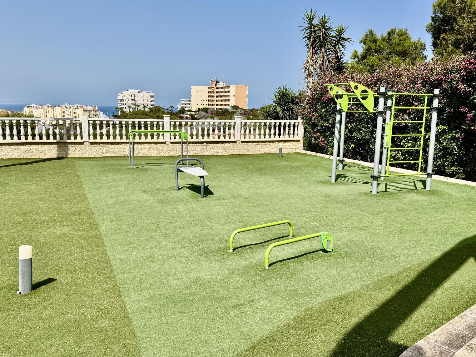 1-Bedroom Apartment in Torreblanca, Torrevieja - Image 47
