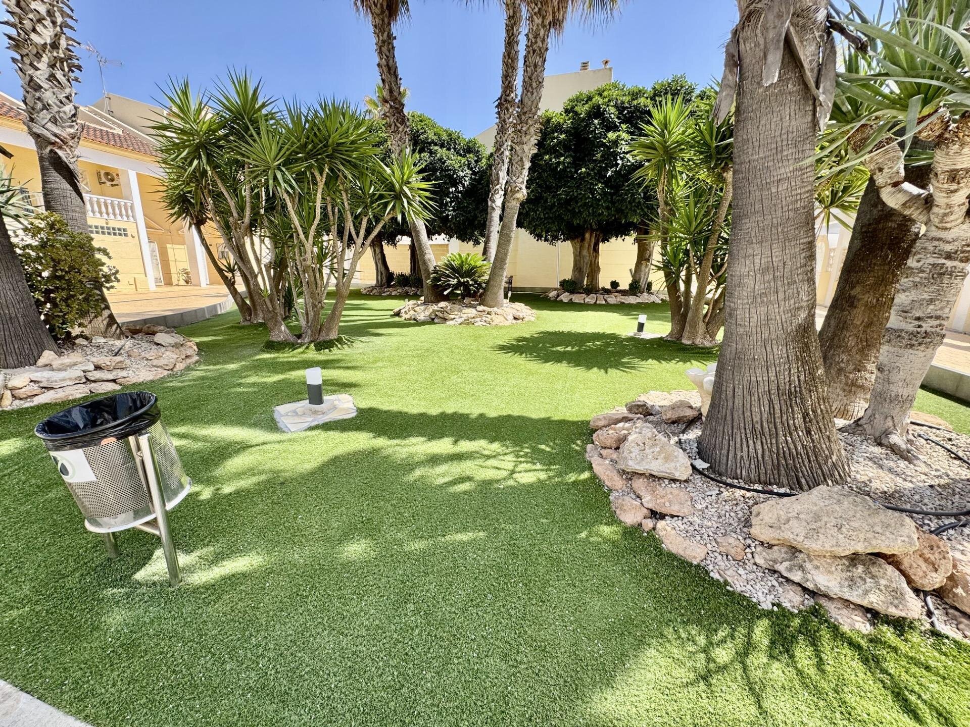 1-Bedroom Apartment in Torreblanca, Torrevieja - Image 50