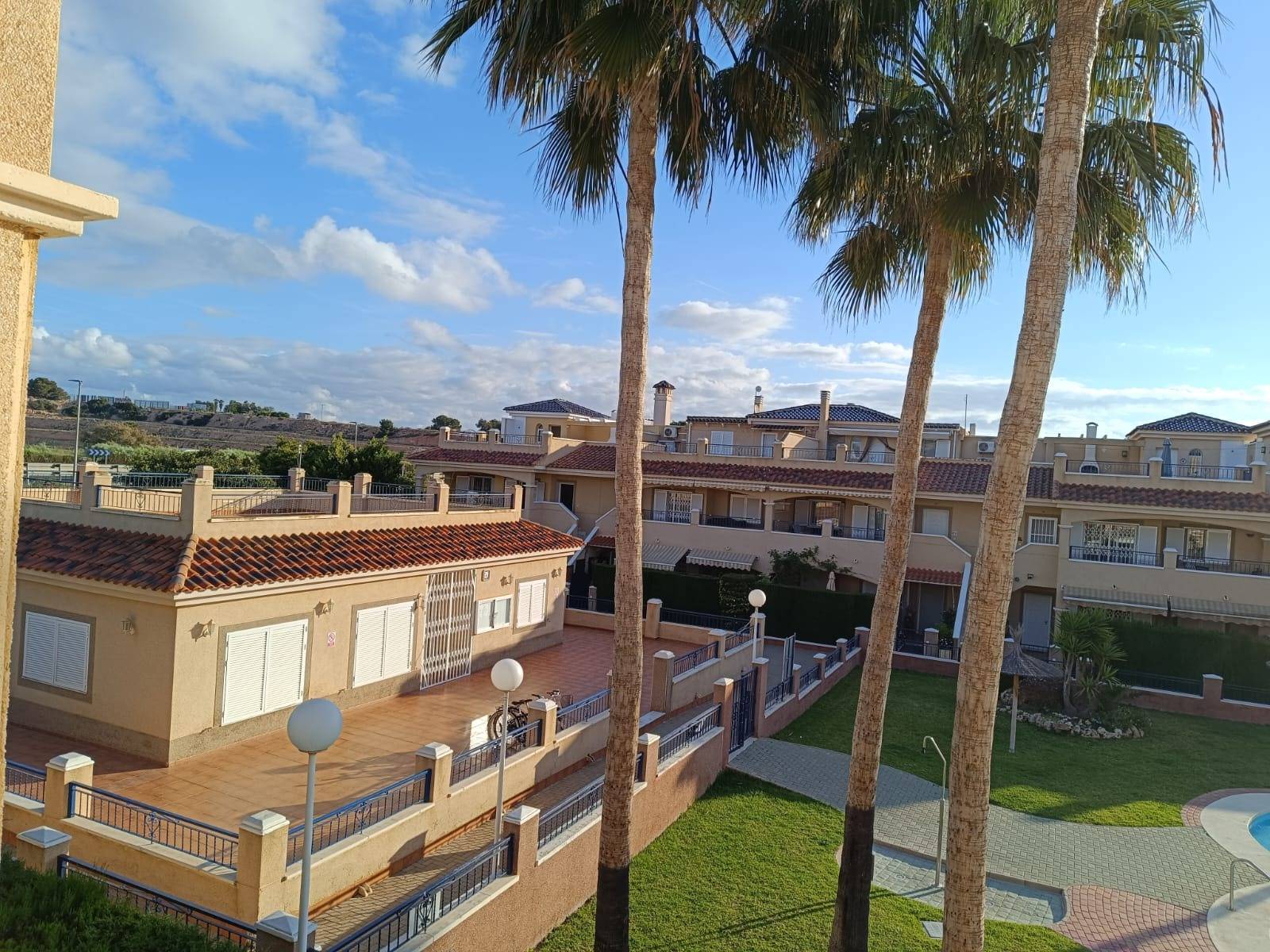 2-Bedroom Apartment in Pilar de la Horadada - Image 1