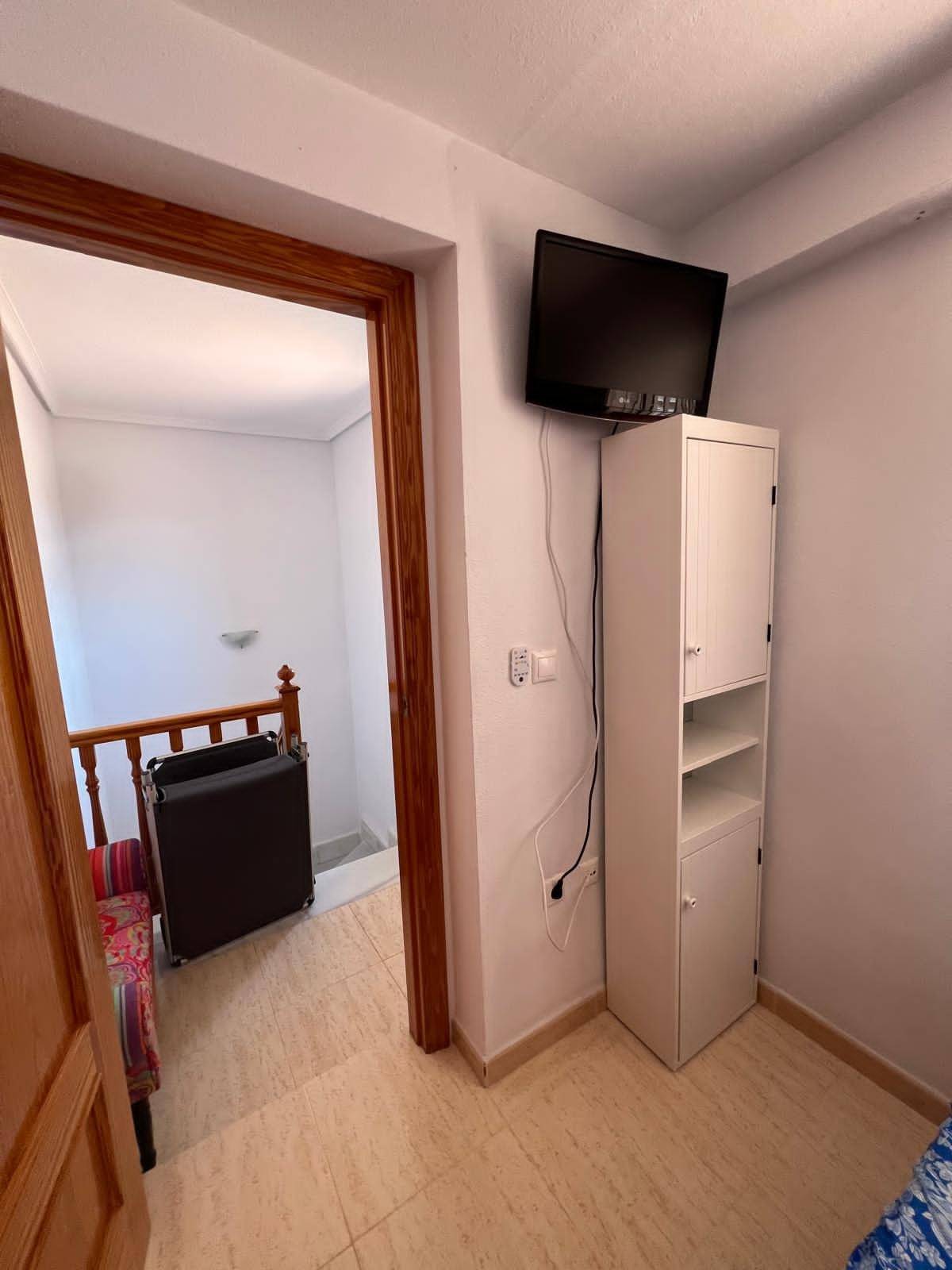 2-Bedroom Apartment in Pilar de la Horadada - Image 11