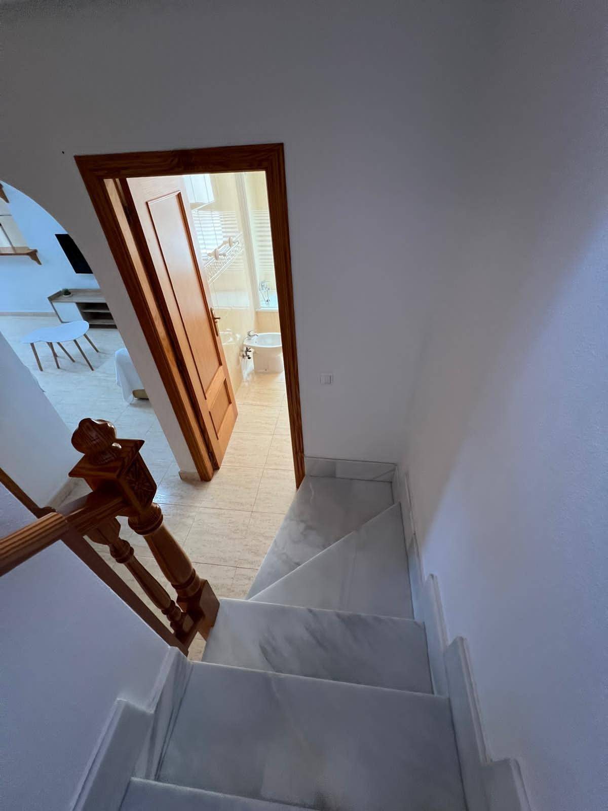 2-Bedroom Apartment in Pilar de la Horadada - Image 12