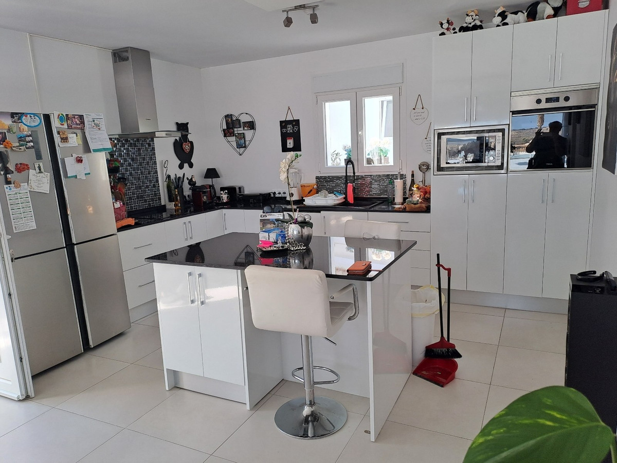 6-Bedroom Detached House in Ciudad Quesada, Rojales | Sun... - Image 24