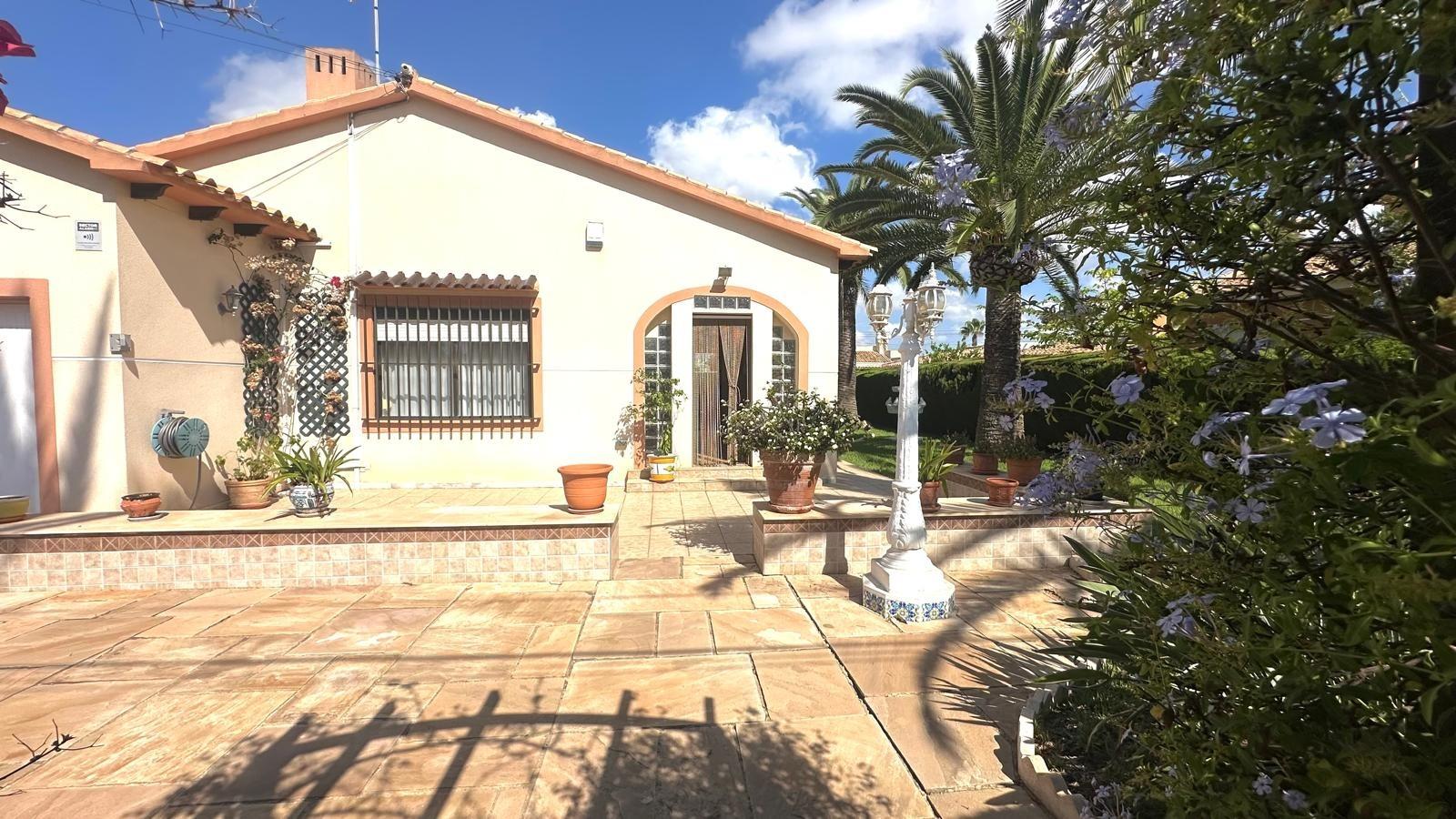 3-Bedroom Villa in Cabo Roig, Cabo Roig - Image 4