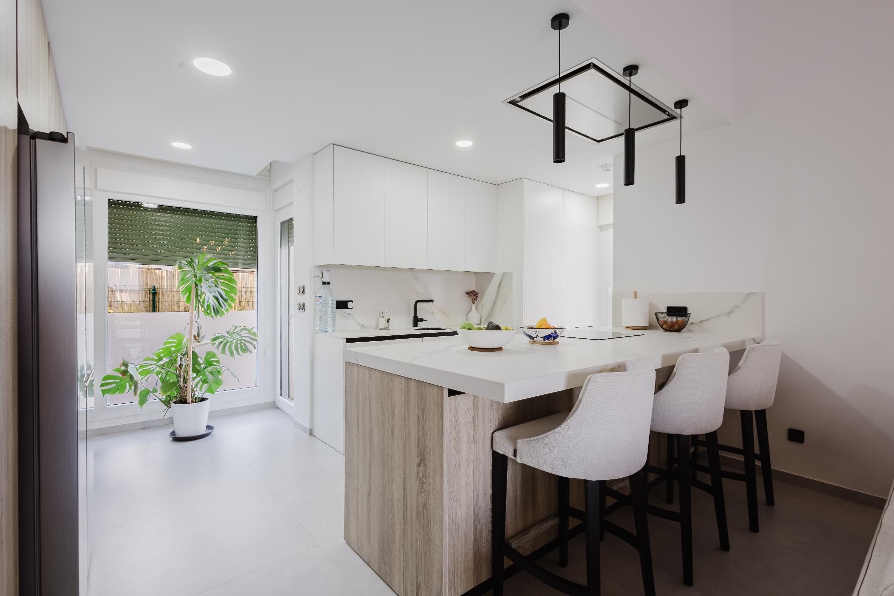 4-Bedroom Villa in Comunidad Valenciana, Algorfa - Image 13