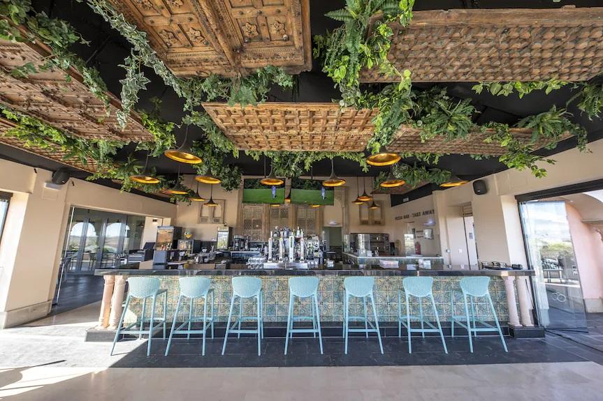 4-Bedroom Villa in Comunidad Valenciana, Algorfa - Image 40