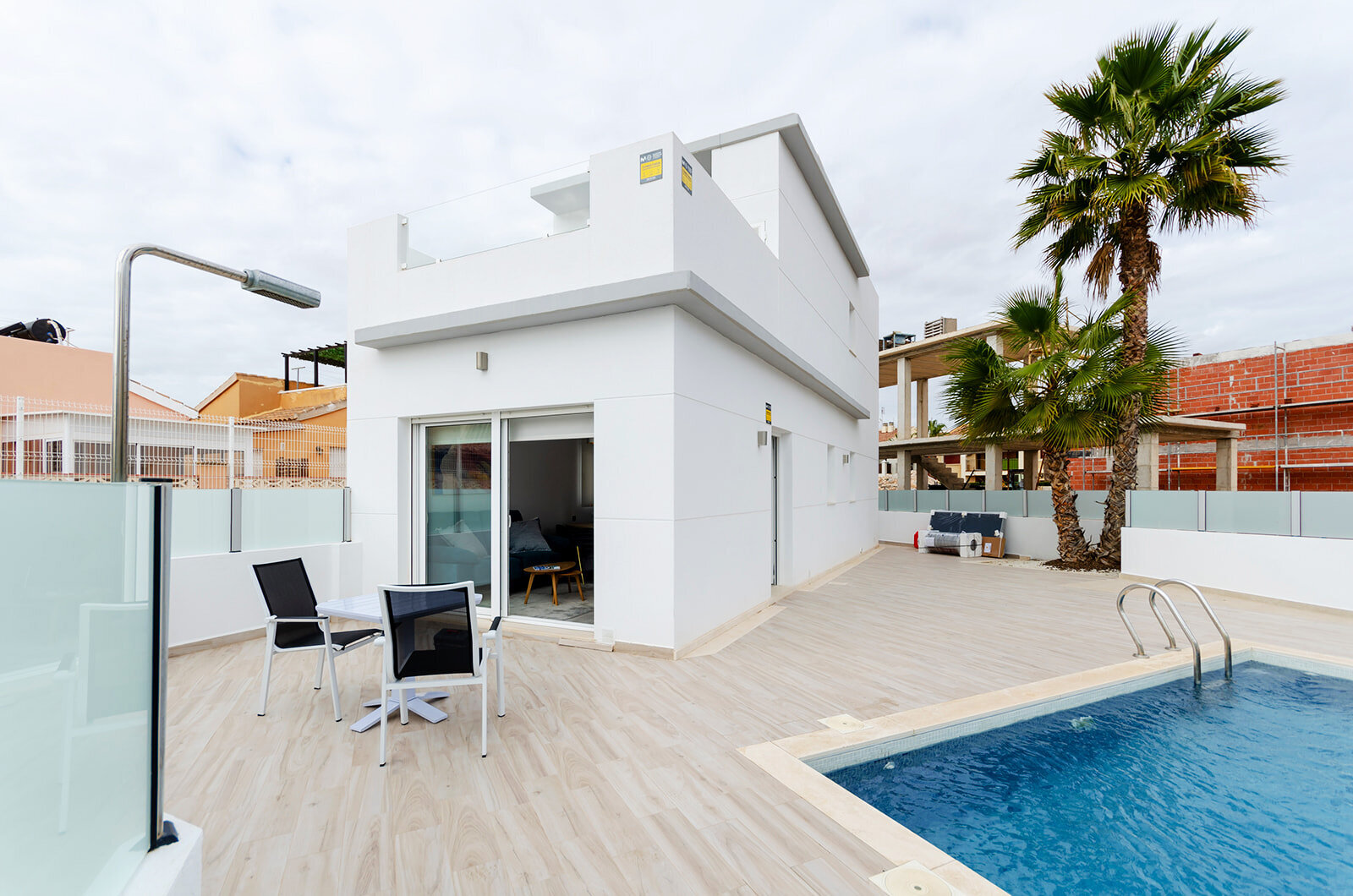Herenhuis met 3 Slaapkamers in Torrevieja - Image 1