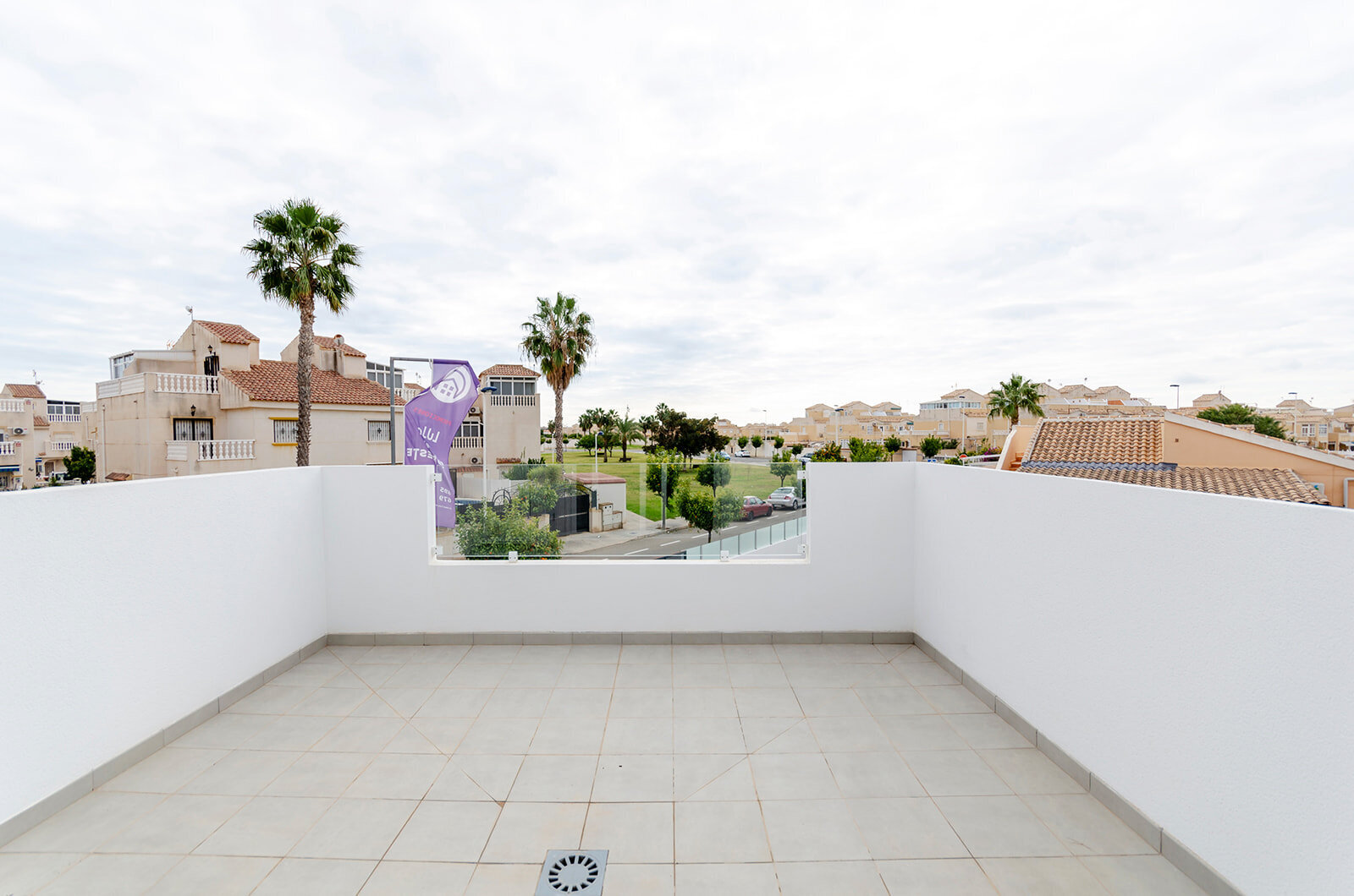 Herenhuis met 3 Slaapkamers in Torrevieja - Image 25