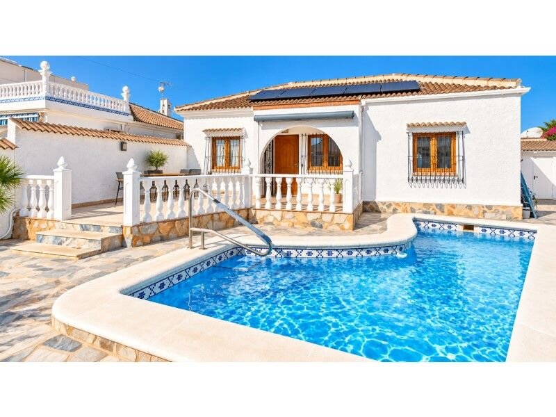 3-Bedroom Villa in La Siesta - El Salado - Torreta, Torrevieja - Image 1