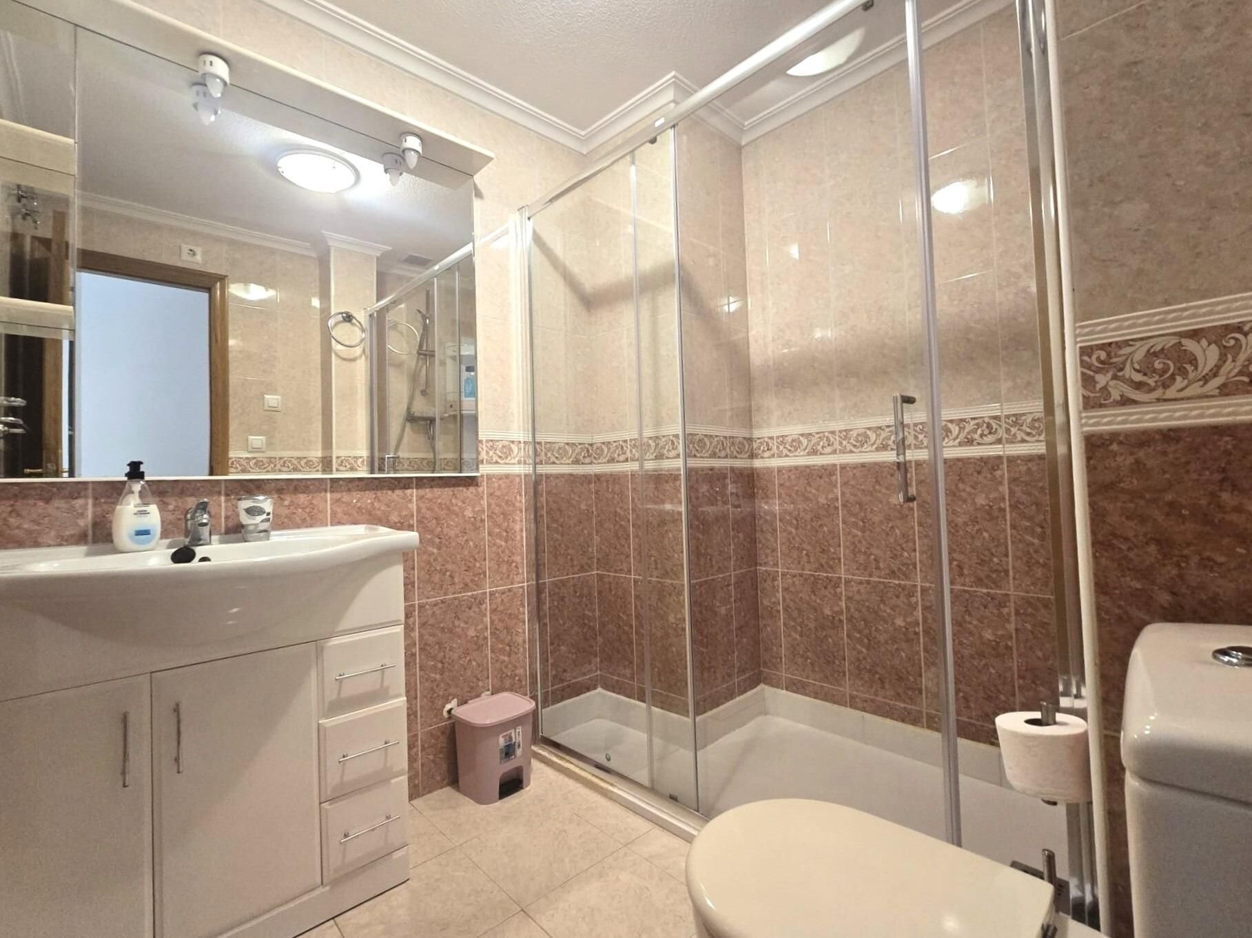 3-Bedroom Apartment in Playa del Cura, Torrevieja - Image 19