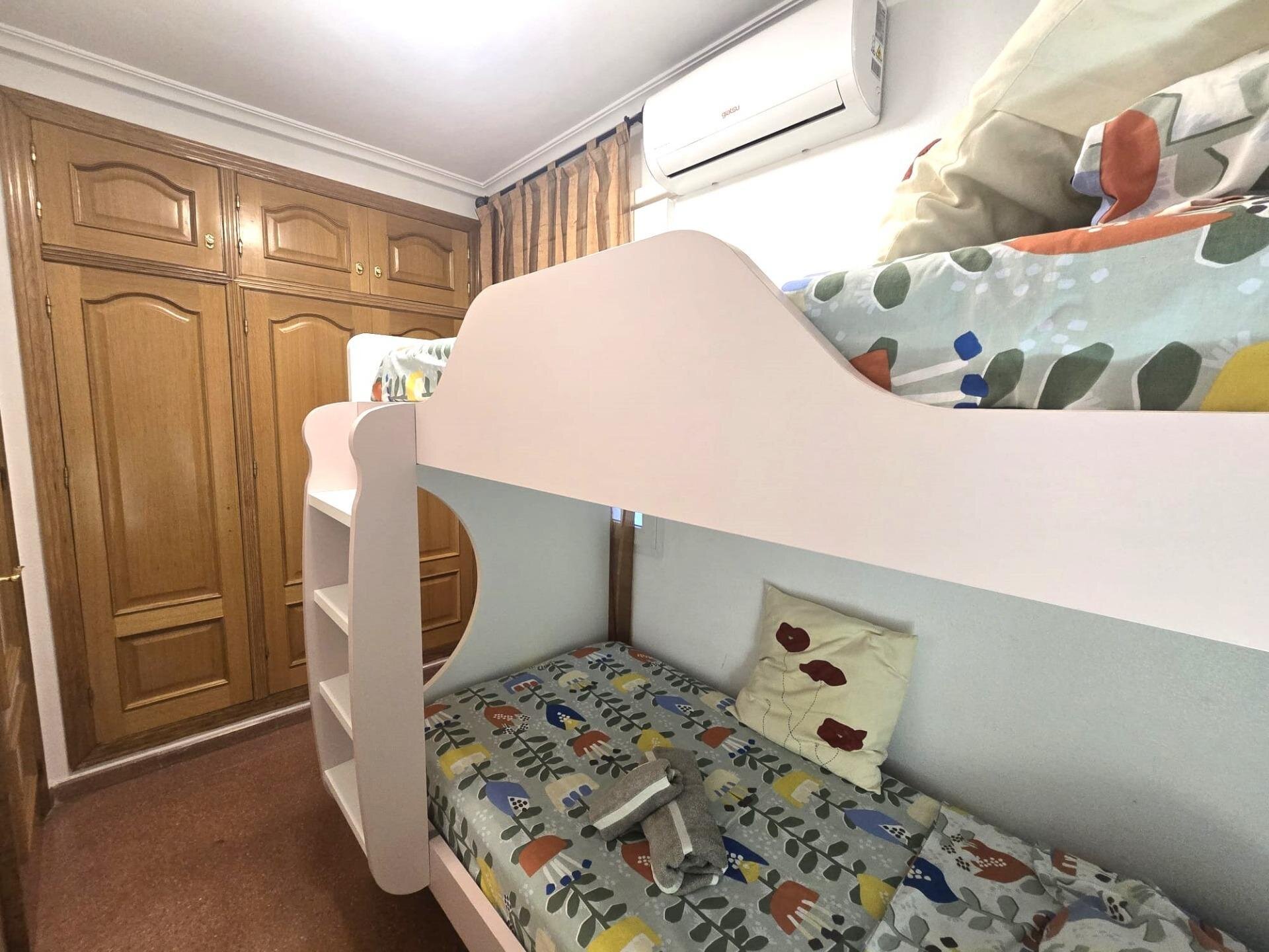 3-Bedroom Apartment in Playa del Cura, Torrevieja - Image 27