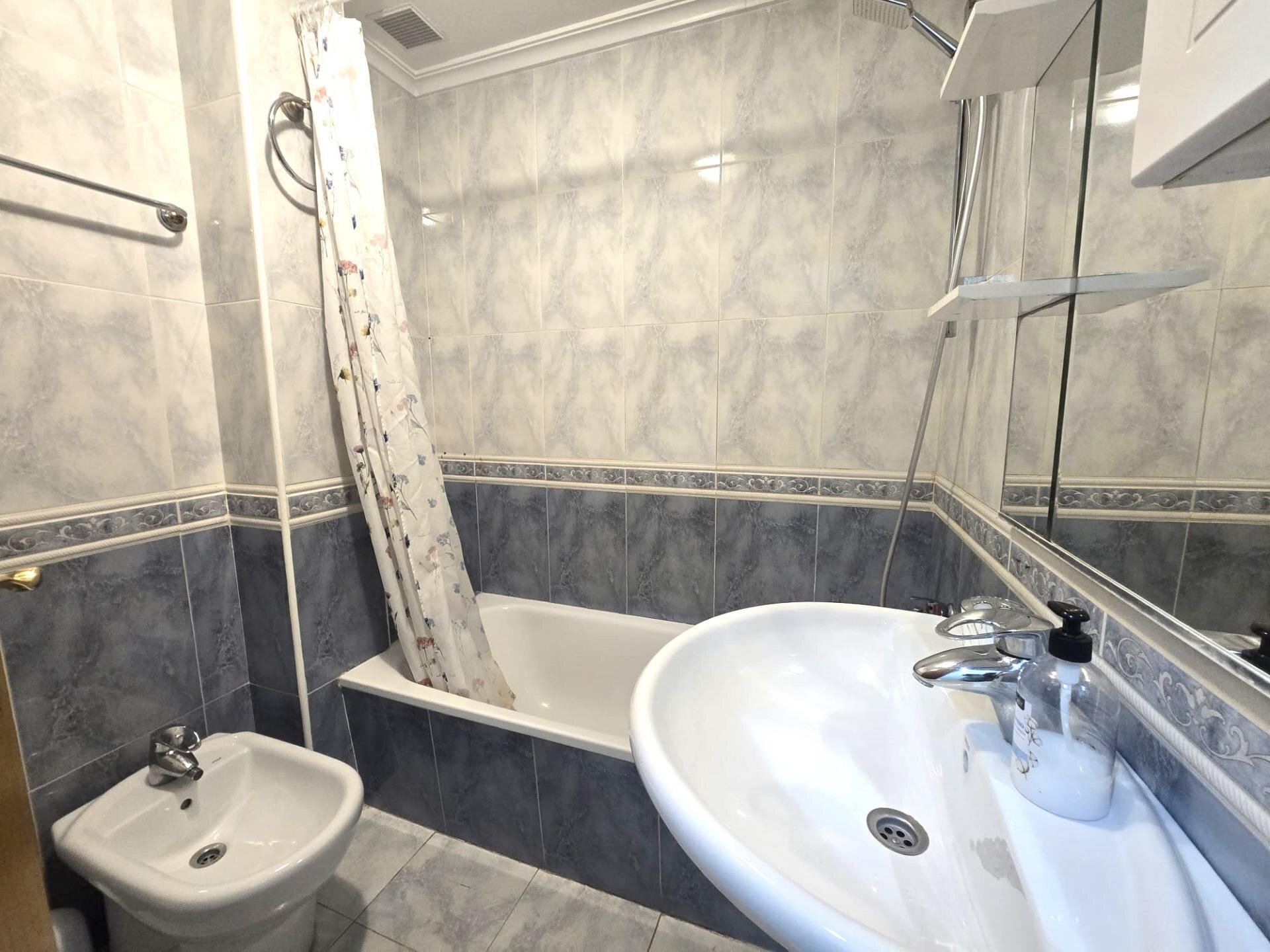 3-Bedroom Apartment in Playa del Cura, Torrevieja - Image 31