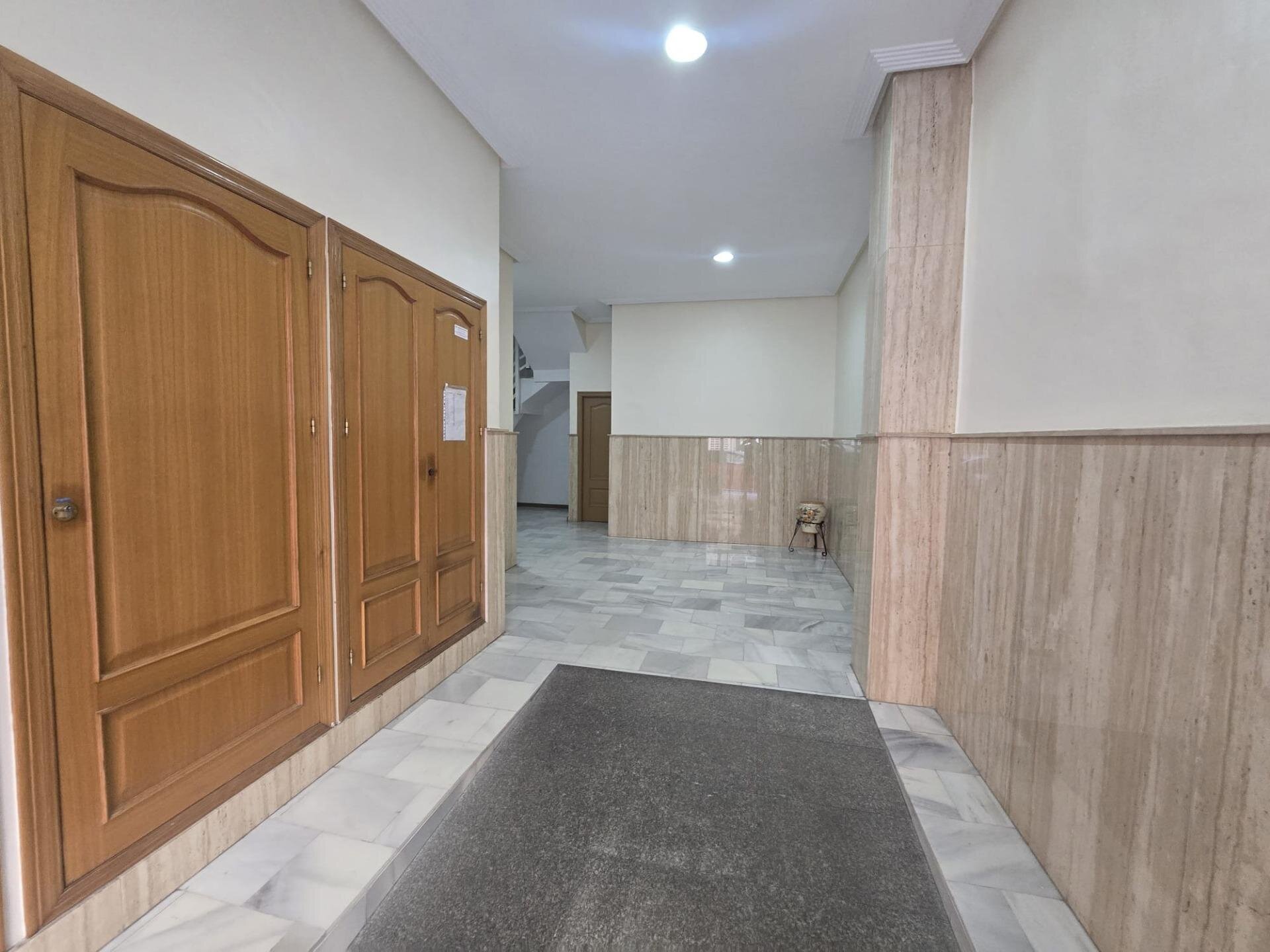 3-Bedroom Apartment in Playa del Cura, Torrevieja - Image 35