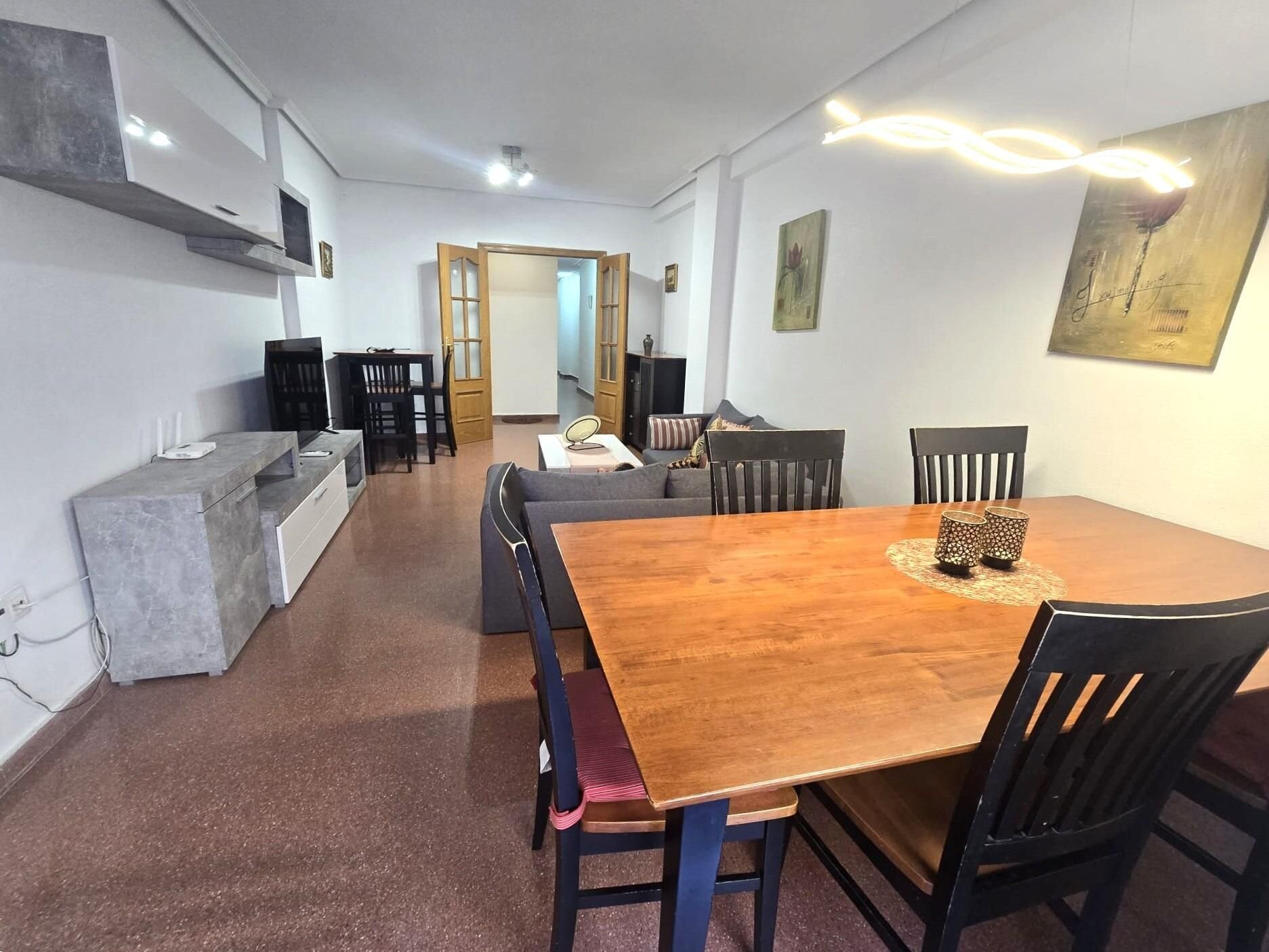 3-Bedroom Apartment in Playa del Cura, Torrevieja - Image 4