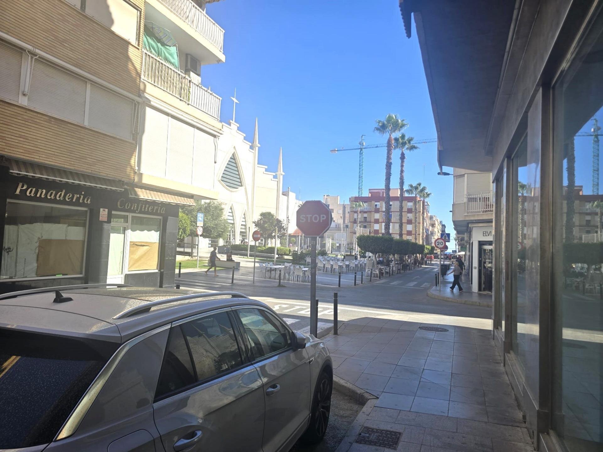 3-Bedroom Apartment in Playa del Cura, Torrevieja - Image 46