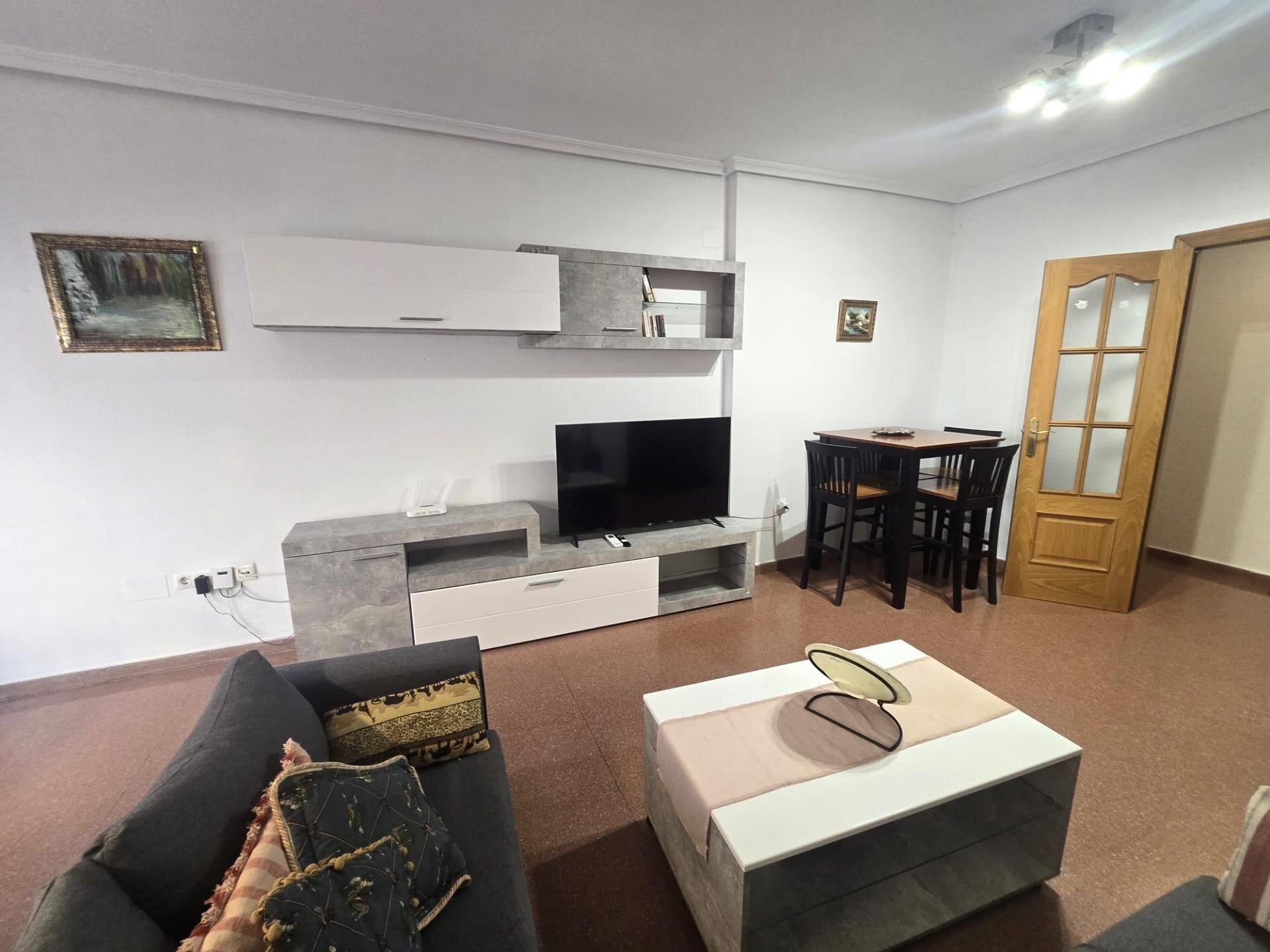 3-Bedroom Apartment in Playa del Cura, Torrevieja - Image 6