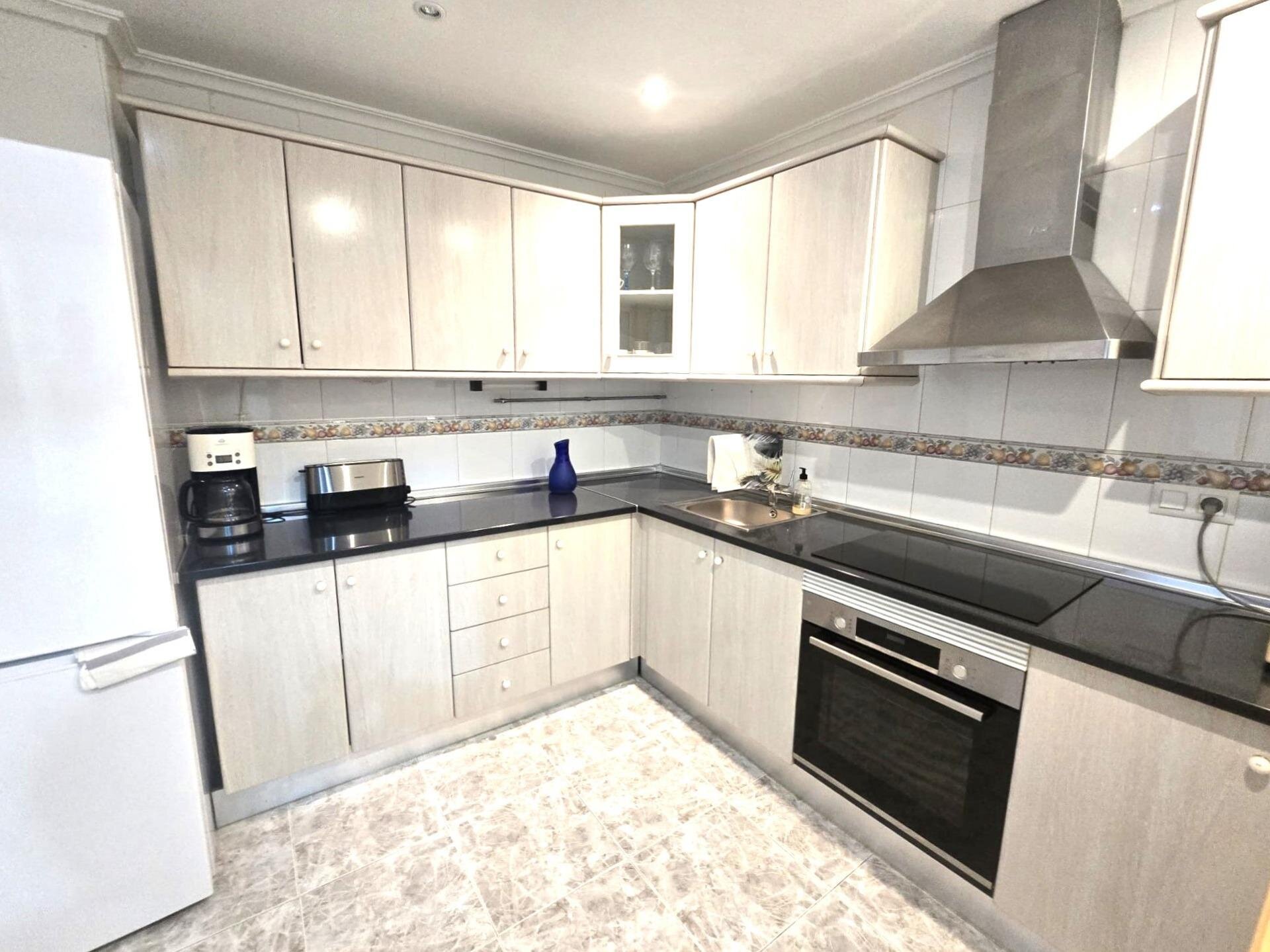 3-Bedroom Apartment in Playa del Cura, Torrevieja - Image 7