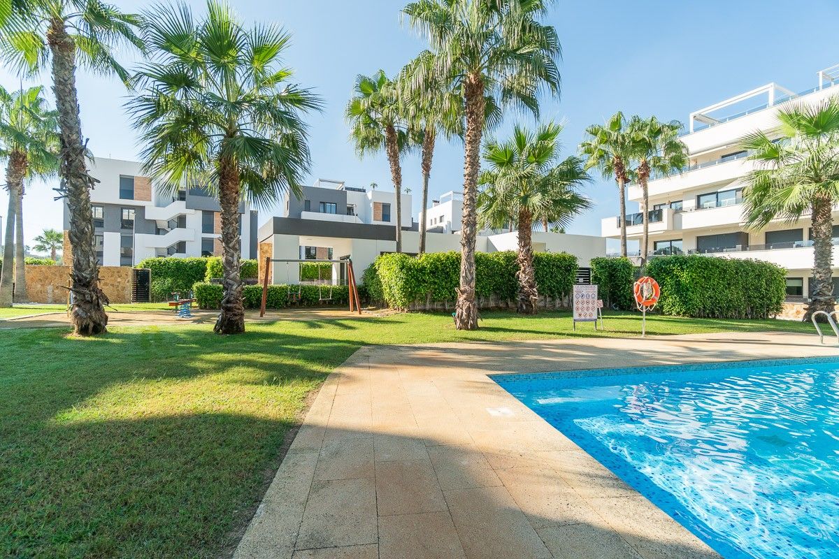 Appartement de 2 Chambres à Pau 8, Orihuela Costa - Image 25