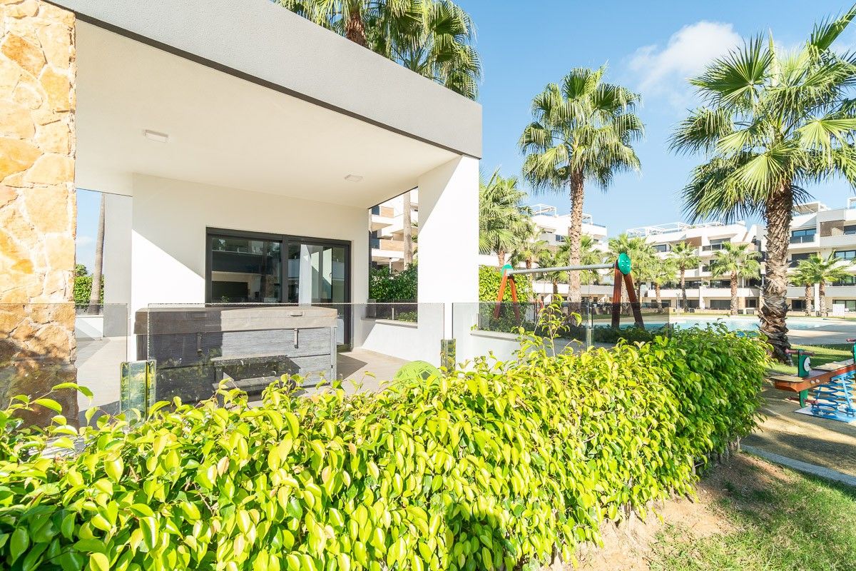 Appartement de 2 Chambres à Pau 8, Orihuela Costa - Image 27