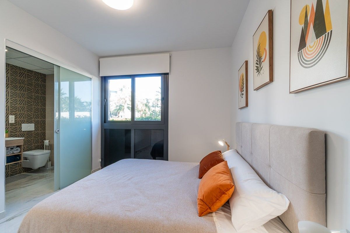 Appartement de 2 Chambres à Pau 8, Orihuela Costa - Image 9