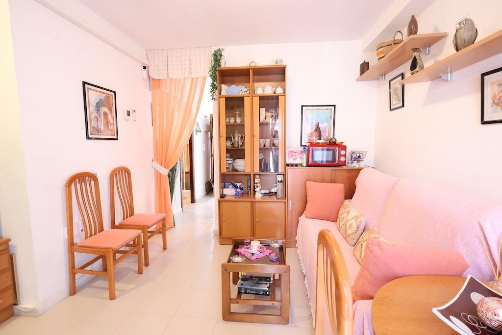 1-Bedroom Middle Floor Apartment in  Torrevieja | Sunny C... - Image 4