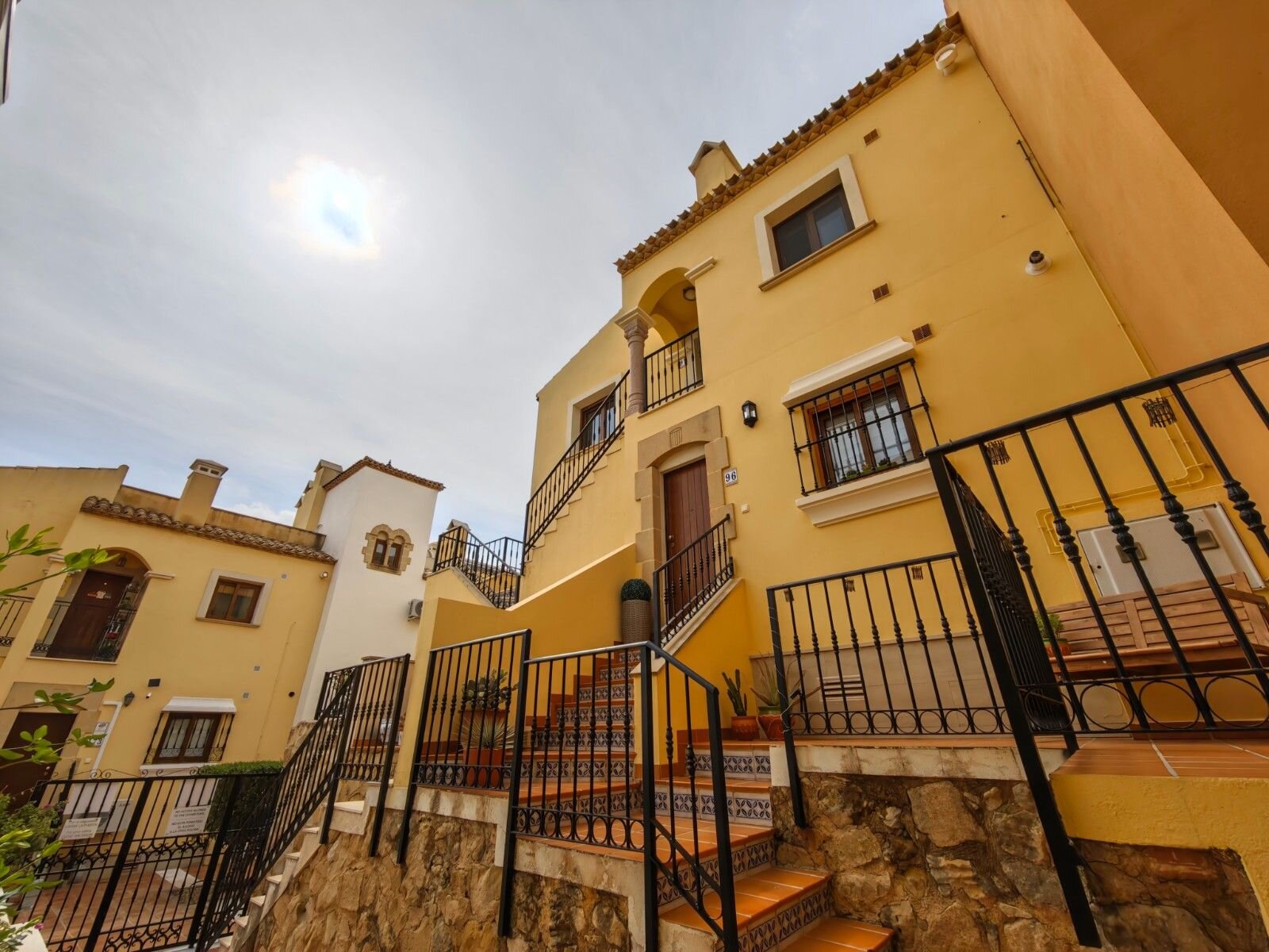 2-Bedroom Apartment in Comunidad Valenciana, Algorfa - Image 10