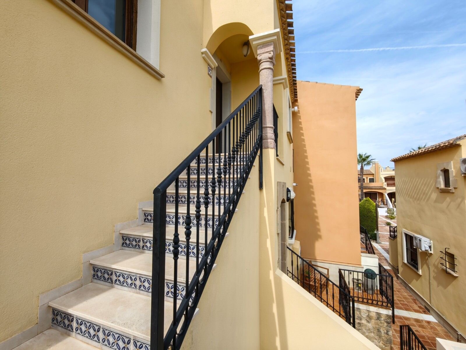 2-Bedroom Apartment in Comunidad Valenciana, Algorfa - Image 11