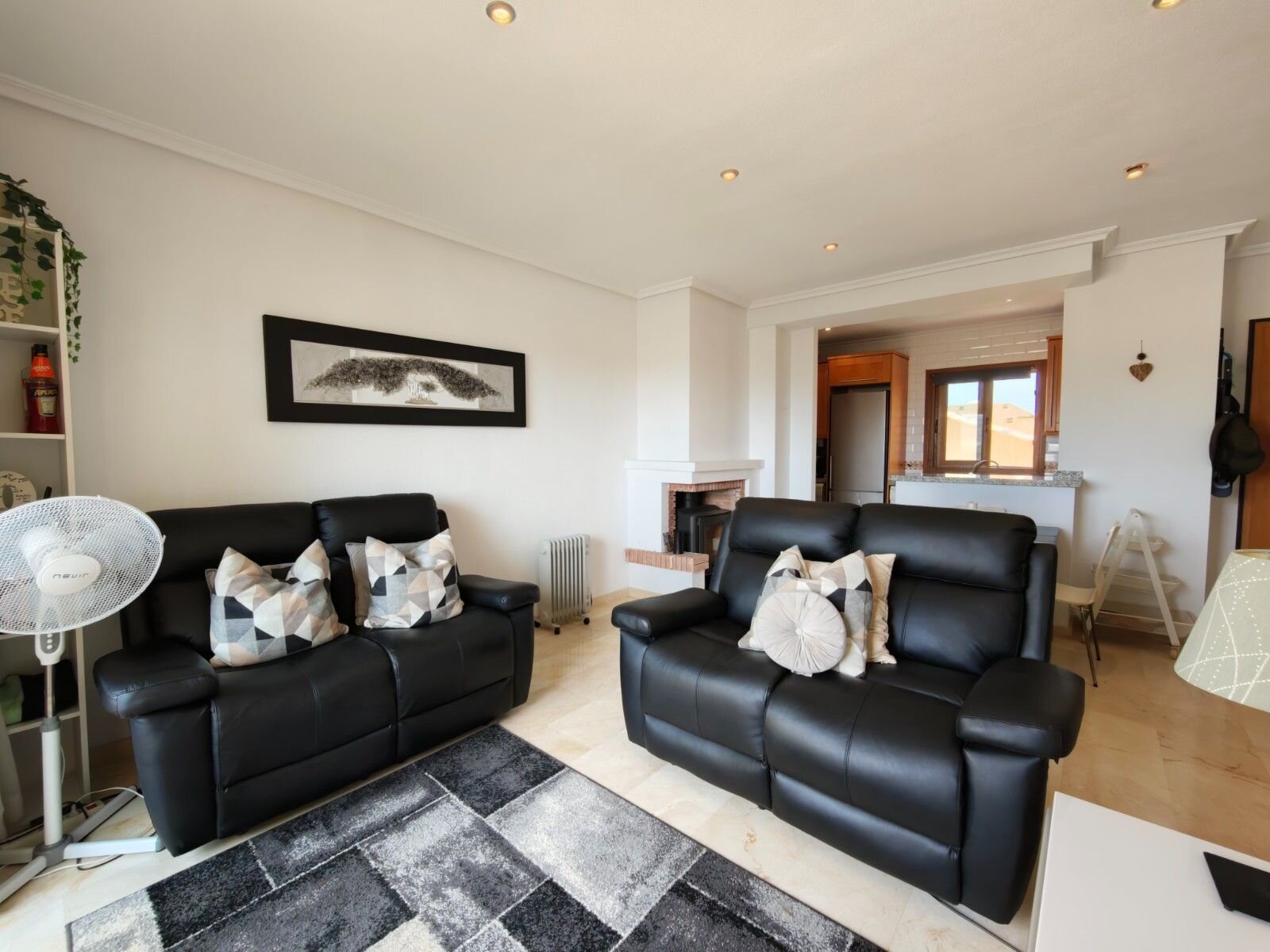 2-Bedroom Apartment in Comunidad Valenciana, Algorfa - Image 22