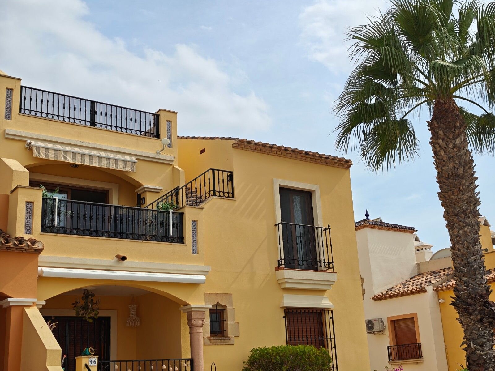2-Bedroom Apartment in Comunidad Valenciana, Algorfa - Image 42