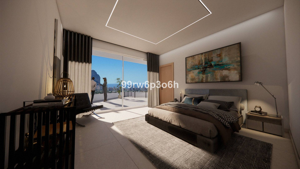 4-Bedroom Detached House in  Calpe - Image 10