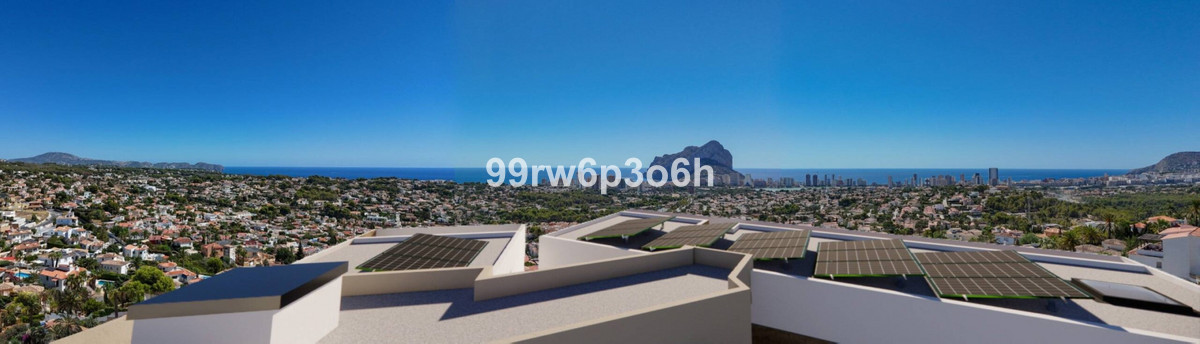 4-Bedroom Detached House in  Calpe - Image 20