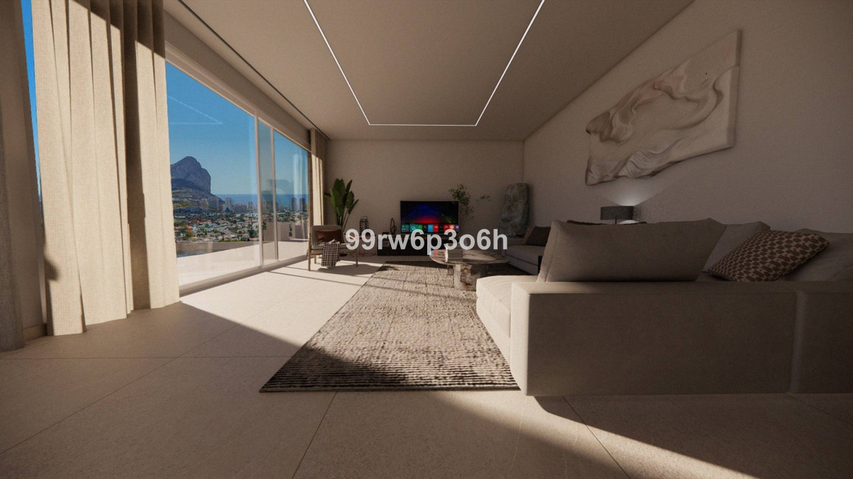 4-Bedroom Detached House in  Calpe - Image 3