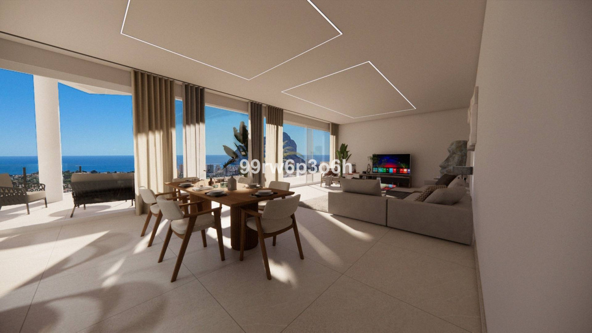 4-Bedroom Detached House in  Calpe - Image 5