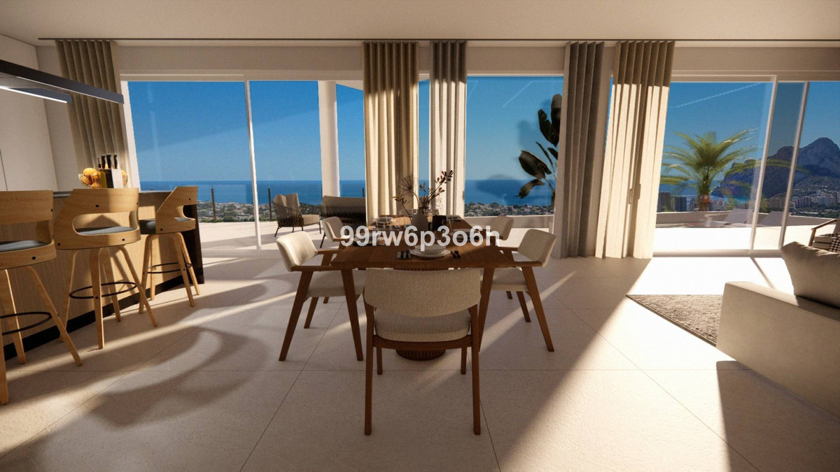 4-Bedroom Detached House in  Calpe - Image 6