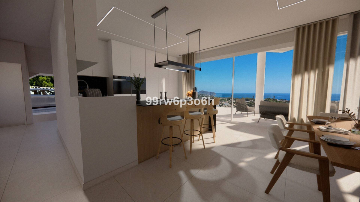 4-Bedroom Detached House in  Calpe - Image 7