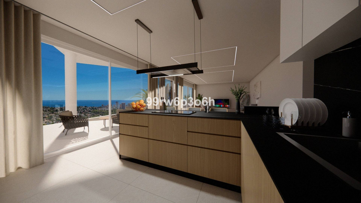 4-Bedroom Detached House in  Calpe - Image 8