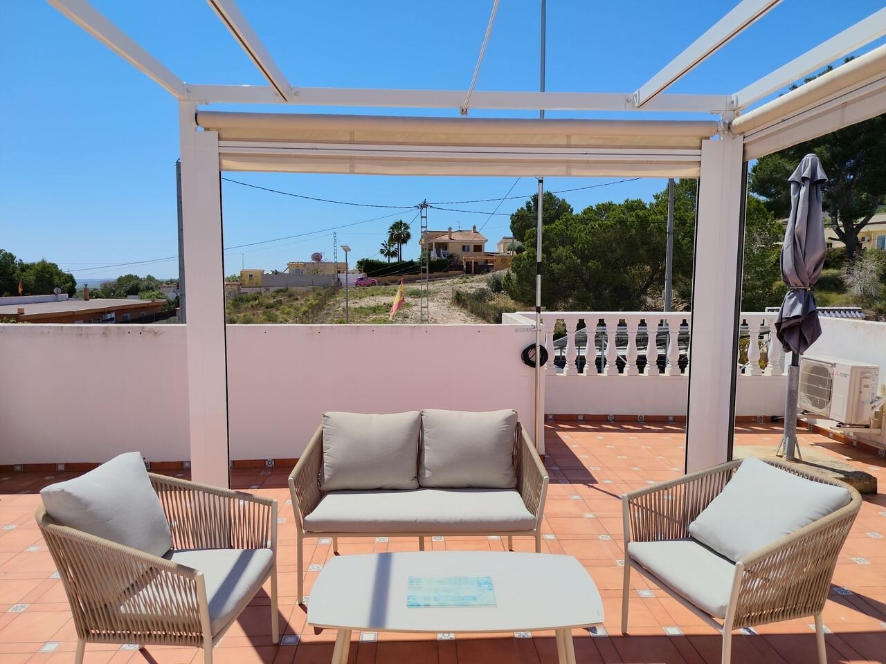 Villa met 3 Slaapkamers in Jacarilla - Image 28