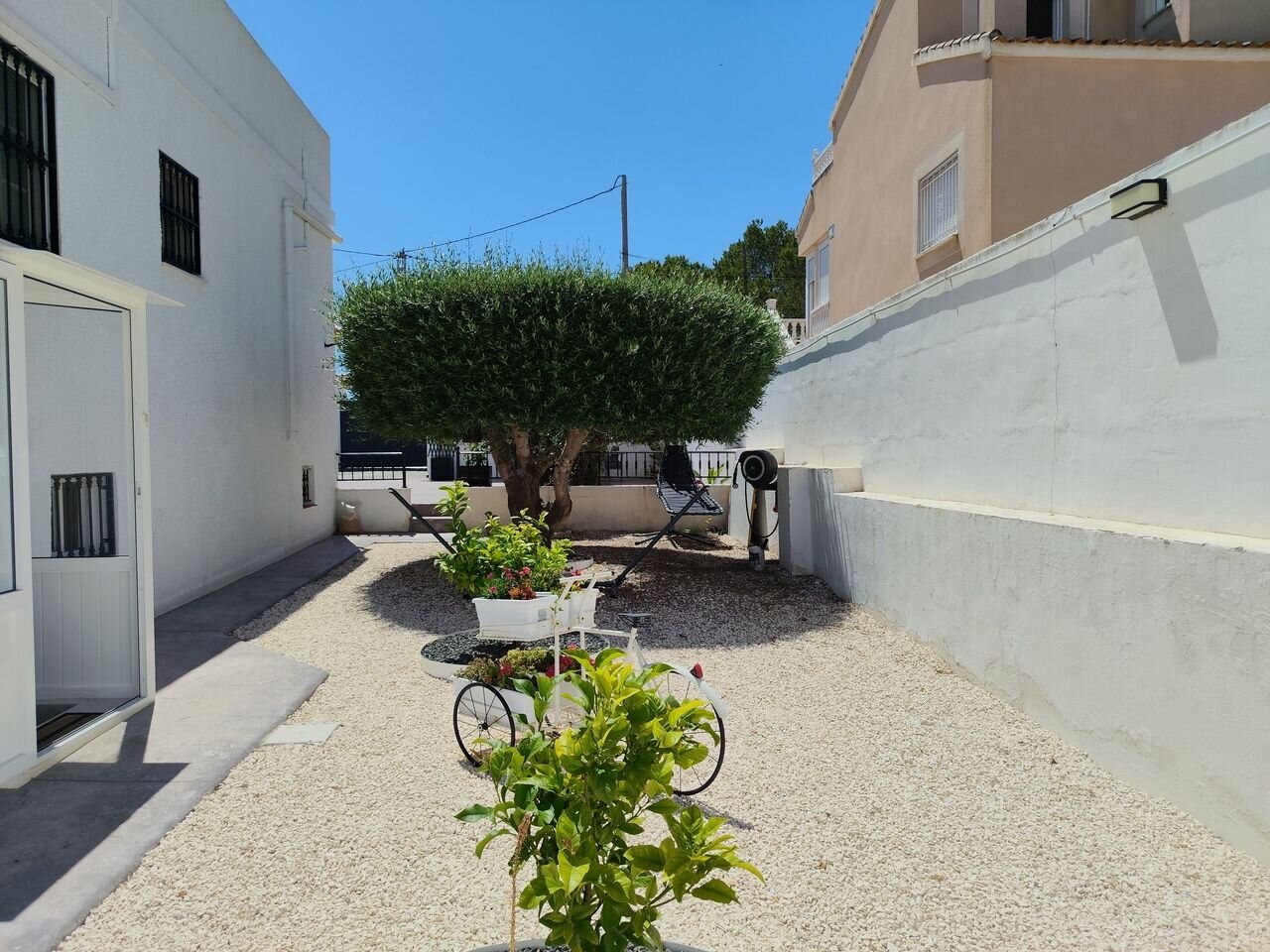 Villa met 3 Slaapkamers in Jacarilla - Image 45