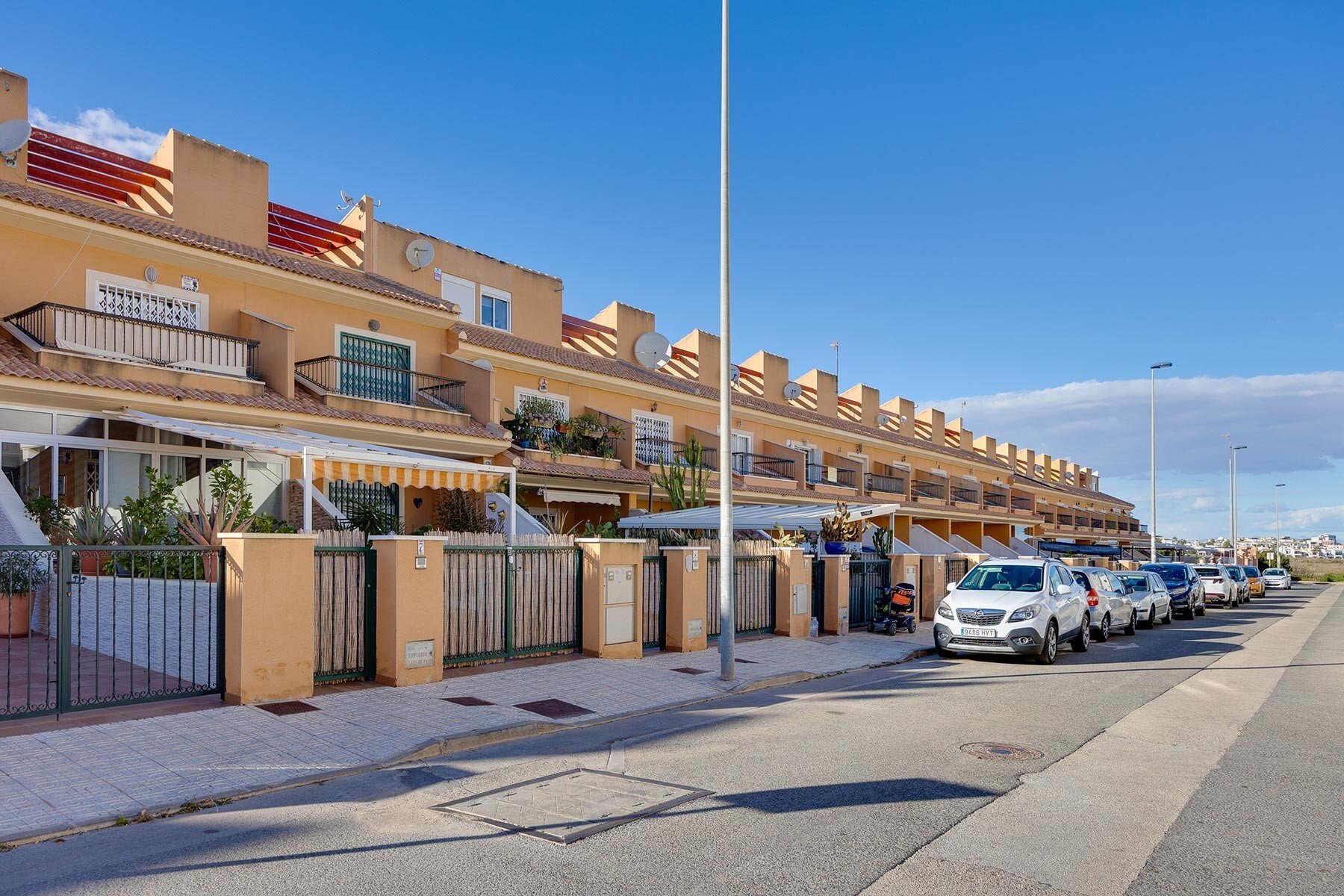 4-Bedroom Villa in Los Dolses, Orihuela Costa - Image 32